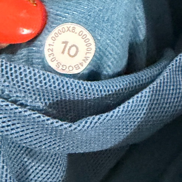 Lululemon Rain Rebel Jacket - Picture 2 of 3